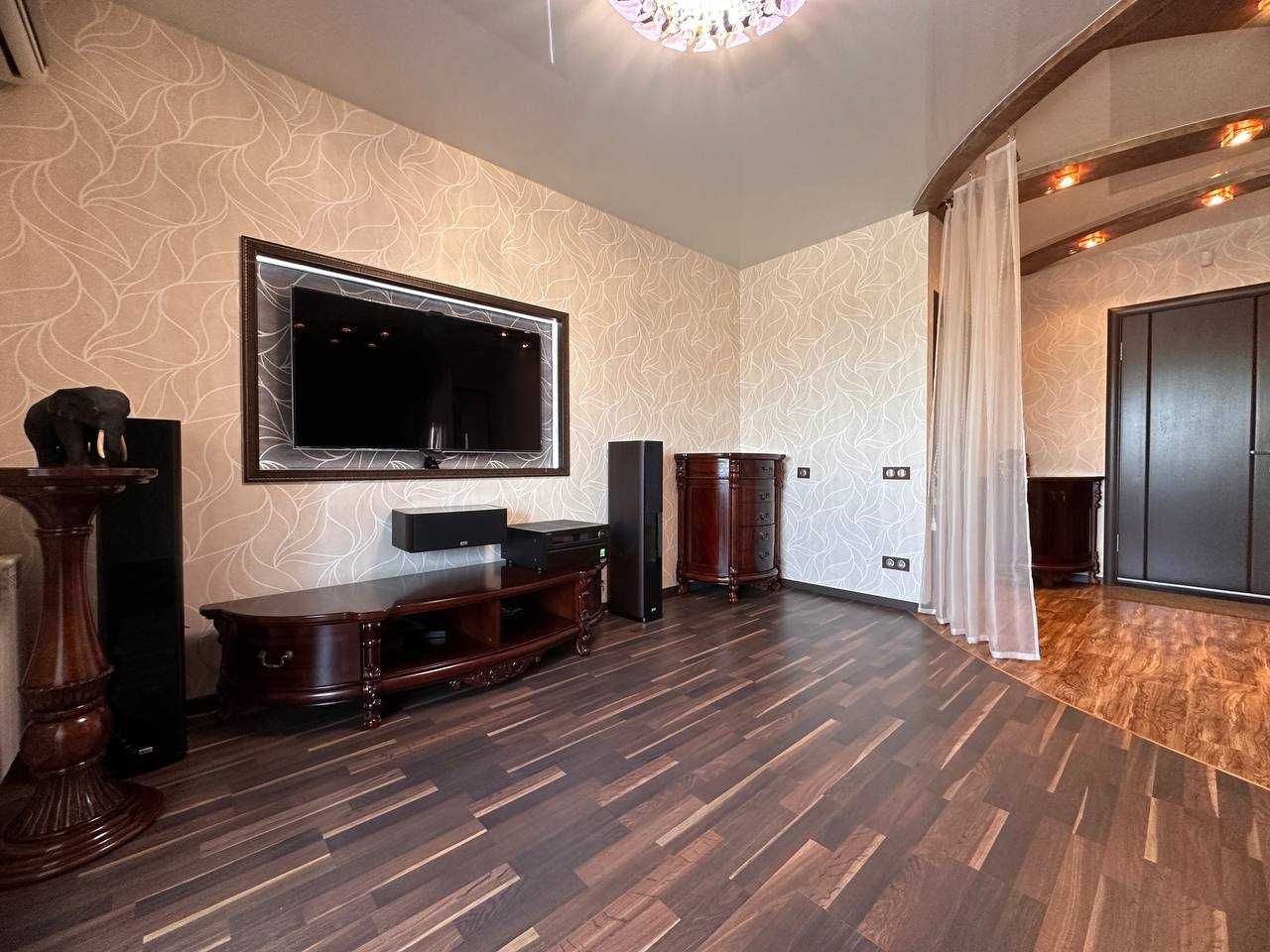 Spacious 4-Room Apartment on Prospekt Polya with Ideal Location