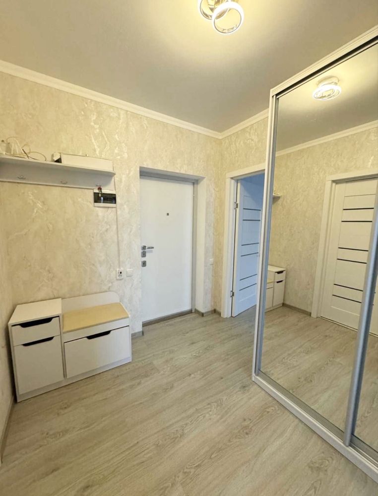 1-bedroom apartment near Slavutych Metro, Riviera Complex
