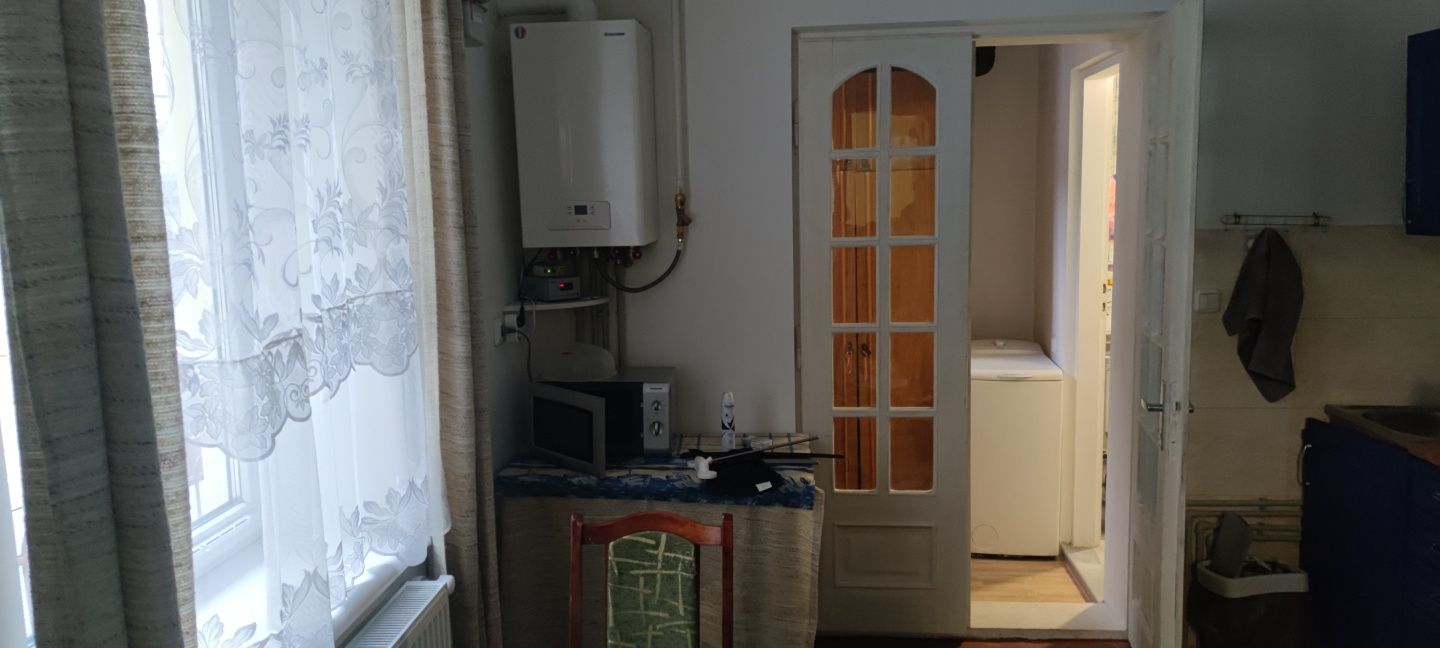 Central Location, Second Floor, Fully Furnished Apartment