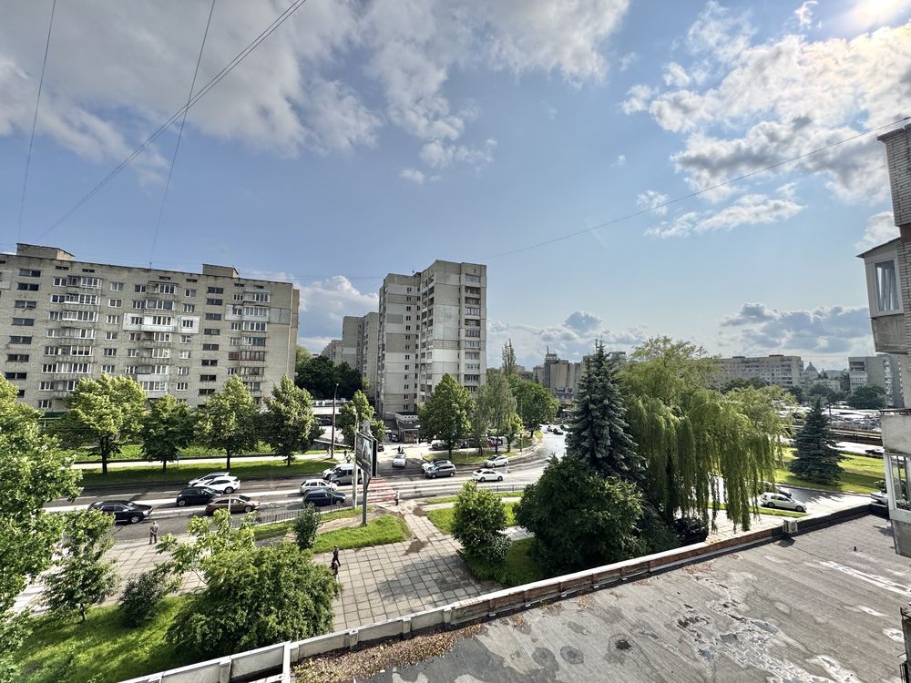 3-Room Apartment in Lviv, Volodymyra Velykoho Street, Near Kniahyni Olhy Street