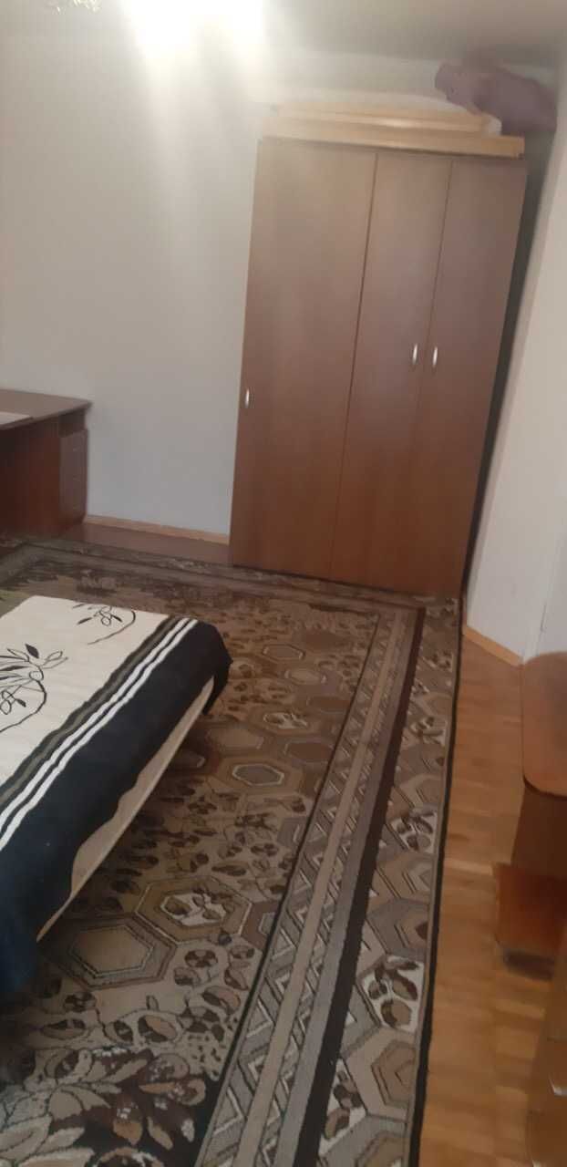 Cozy 1-Bedroom Apartment Near Sviatoshyn Metro