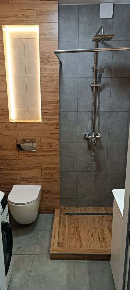 Spacious Studio Apartment in Vyshnevoe with Parking