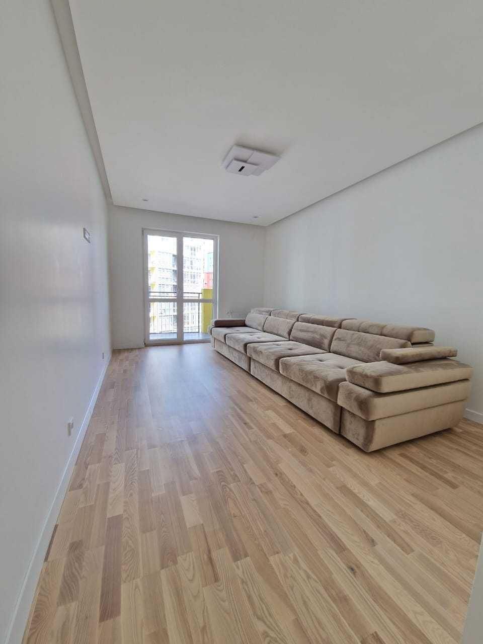 Spacious 3-Room Apartment on Shevchenko Street with Modern Amenities