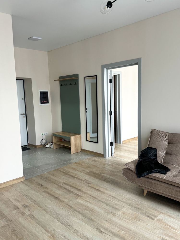 One-bedroom apartment in Quadrat residential complex with designer renovation