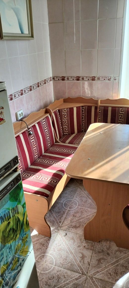 One Bedroom Apartment Near Train Station
