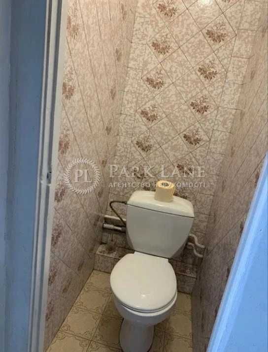 Cozy 2-Room Apartment in Kyiv City Center near Park and Embassies