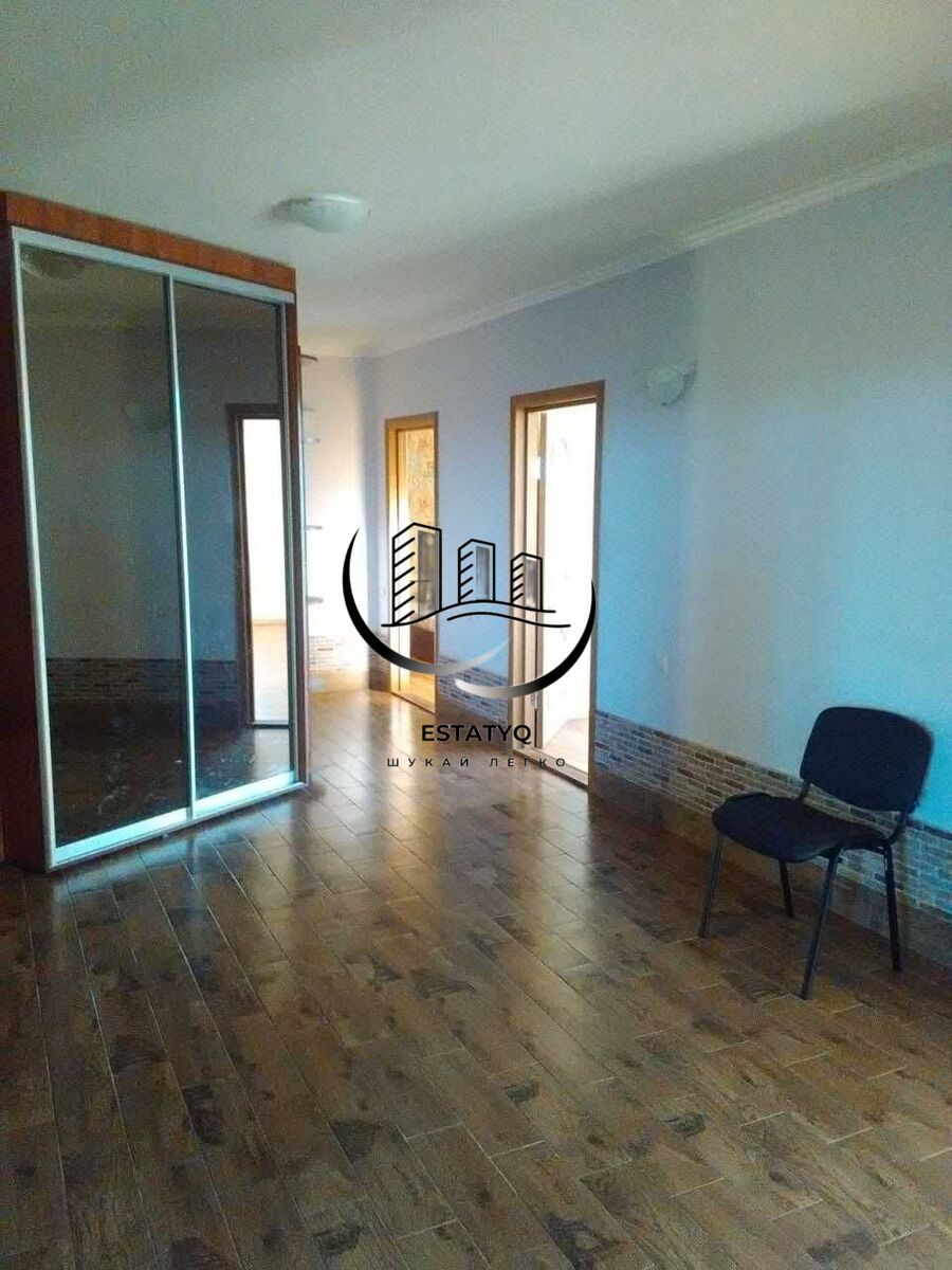 4-Room Apartment in Saltivka, Akademika Barabashova Street, Near Student Metro Station