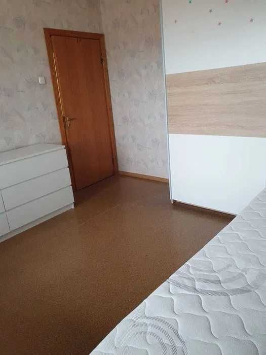 Spacious 2-Bedroom Near Akademmistechko Metro
