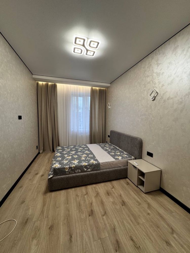 2-Room Apartment with Designer Renovation, Fully Furnished