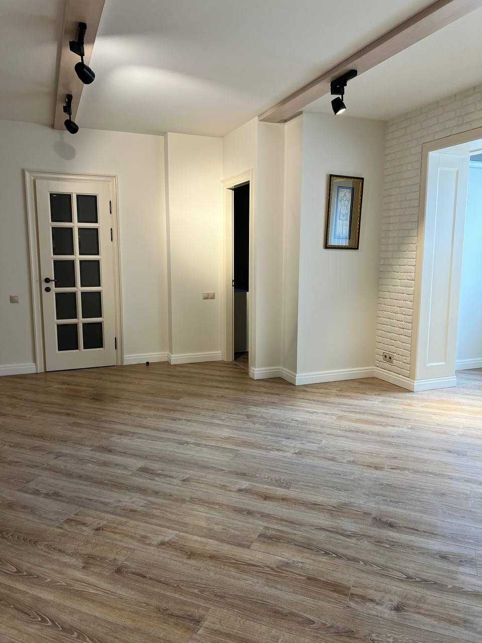 Exclusive 150m² 2-Bedroom Apartment near Poznyaki Metro