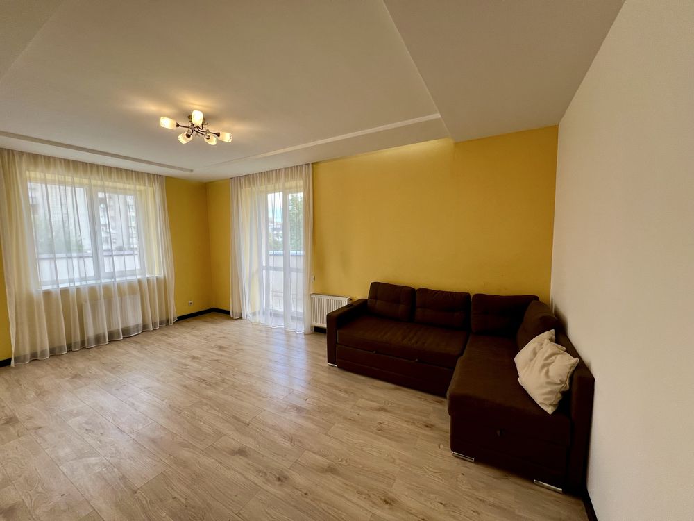 Spacious 2-Room Apartment with Large Terrace in Modern Residential Complex
