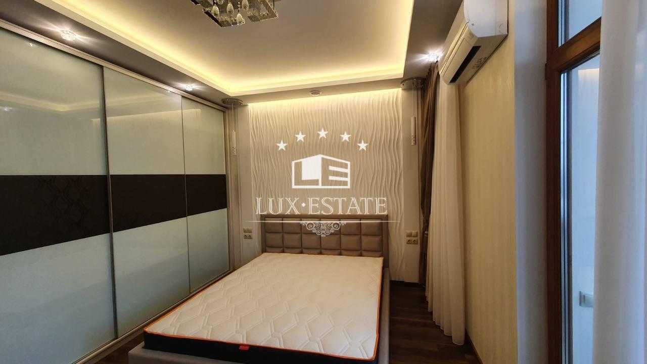 Spacious 3-Room Apartment in Elite Residential Complex 'White Elephant', Sokolniki