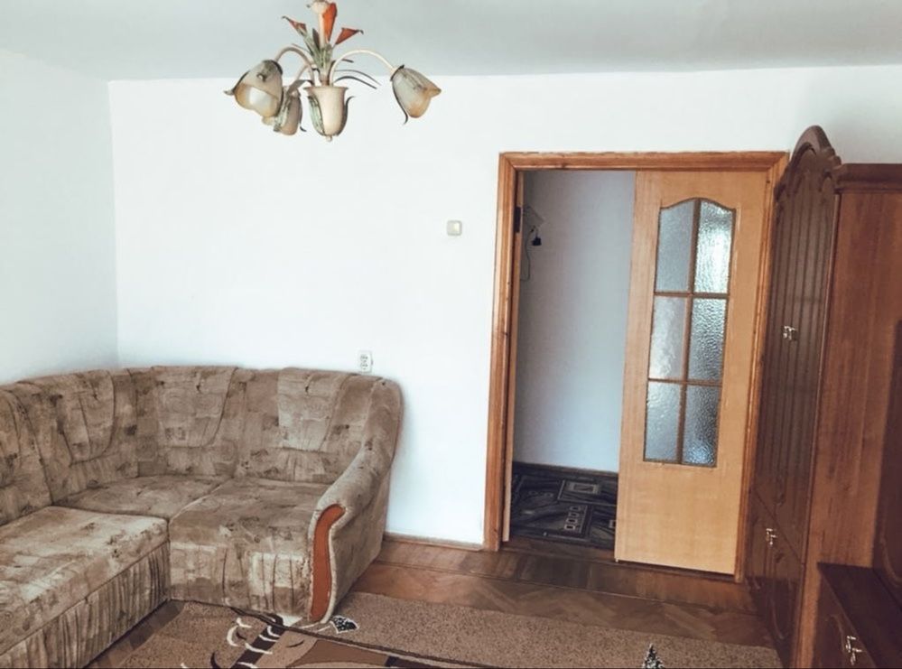 Student-Friendly 3-Room Apartment with Plasma TV