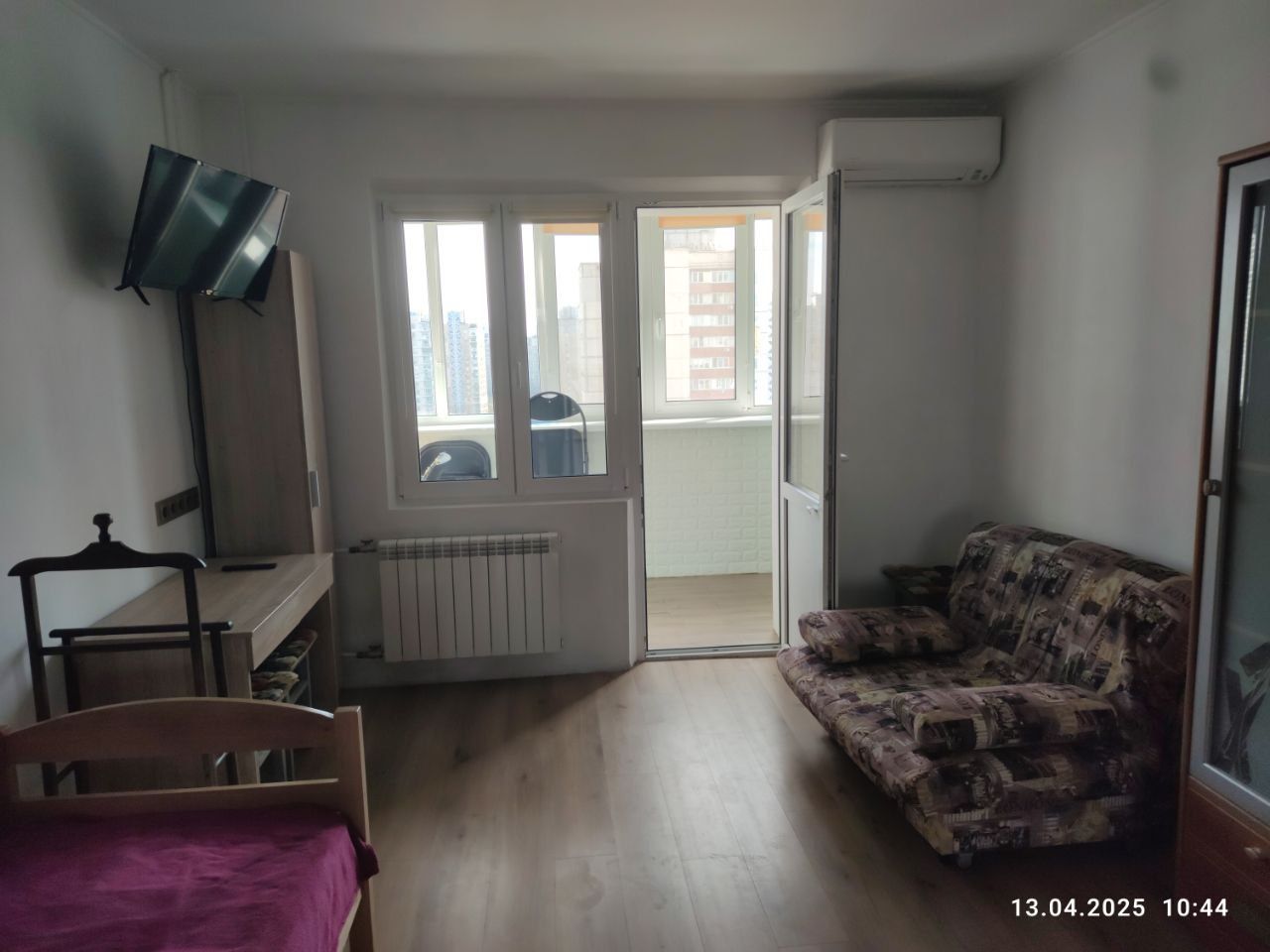 Cozy 1-bedroom apartment near Poznyaki metro station