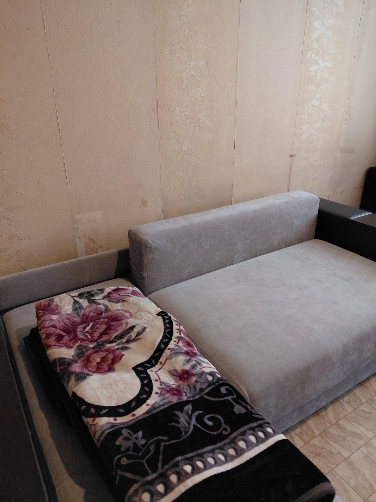 1-Room Apartment in Uzhhorod, Lehotsky Street, Near School 19
