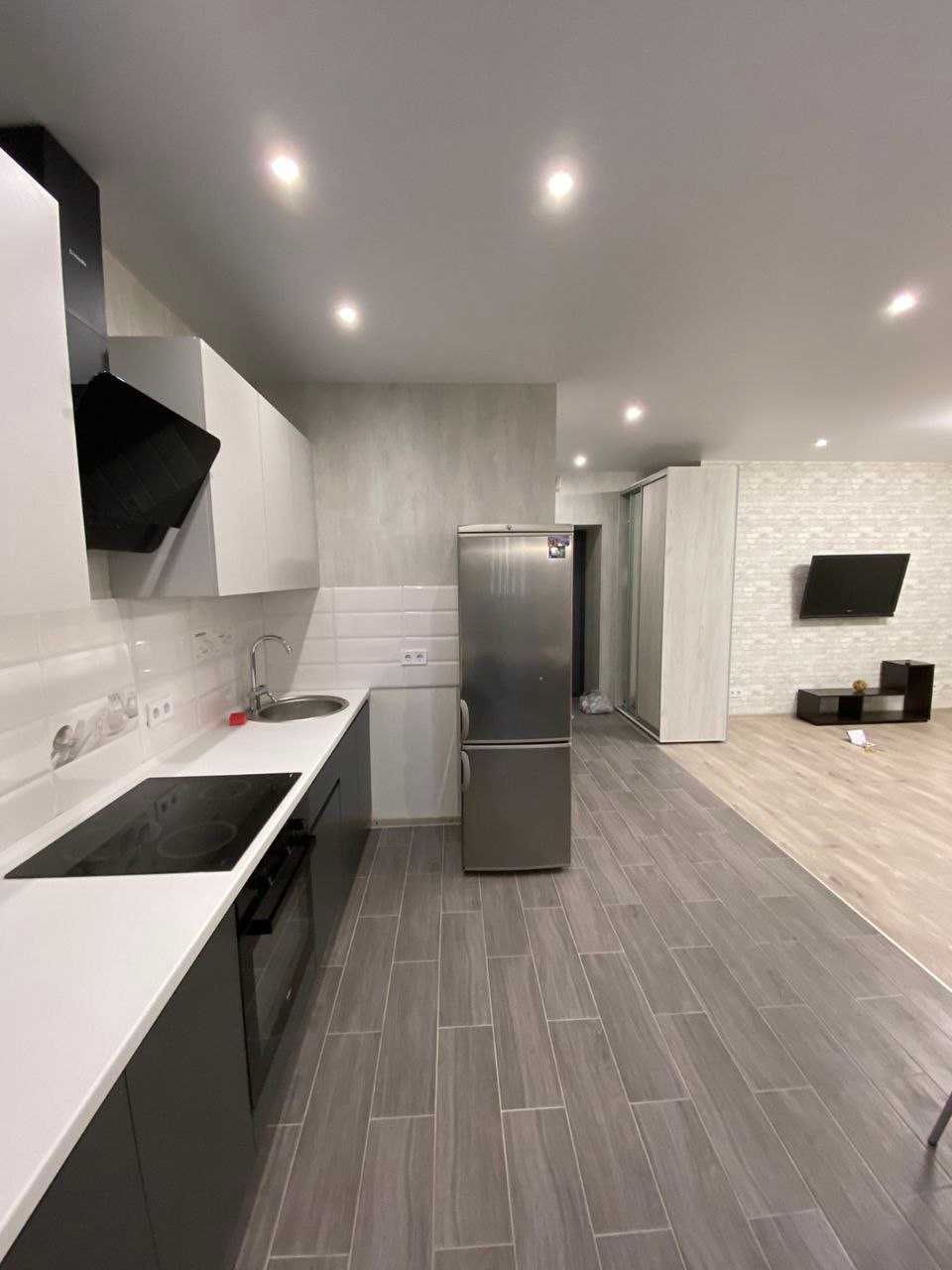 2-Room Apartment with Large Kitchen near Sportivnaya