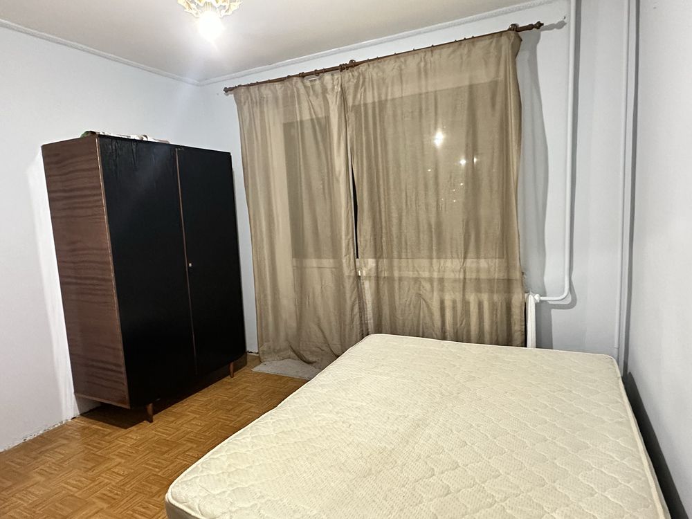Furnished Room Near Shopping Mall with All Utilities