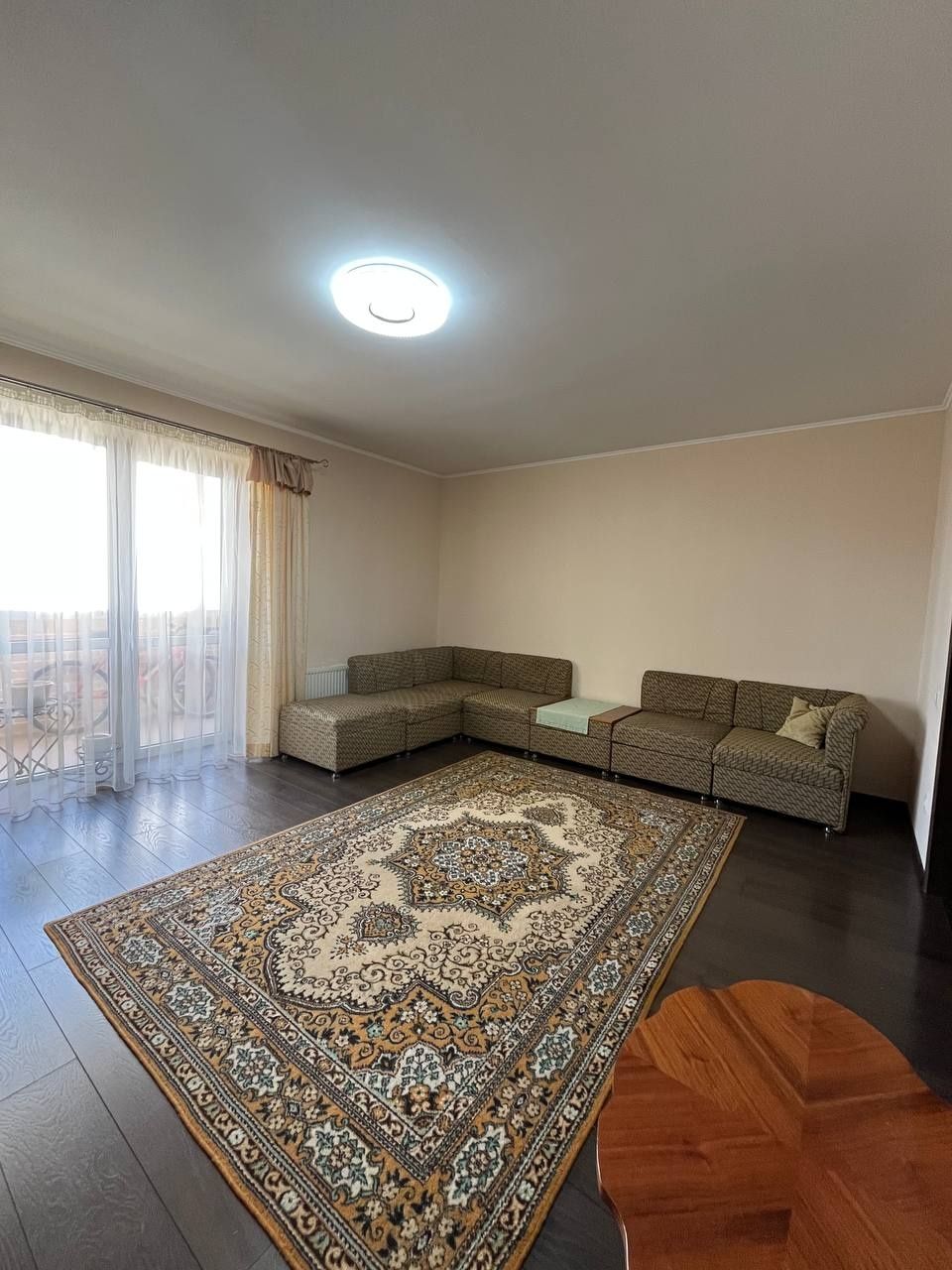 Spacious 2-Bedroom Apartment with Modern Kitchen