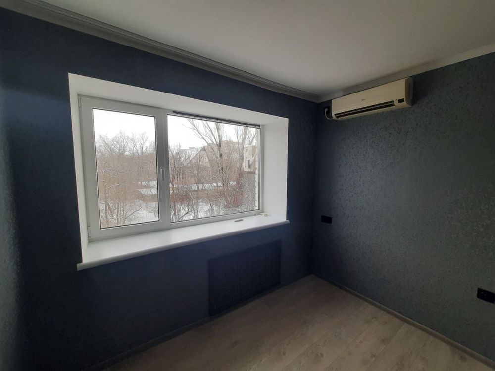 Two-room apartment near Pension Fund with balcony