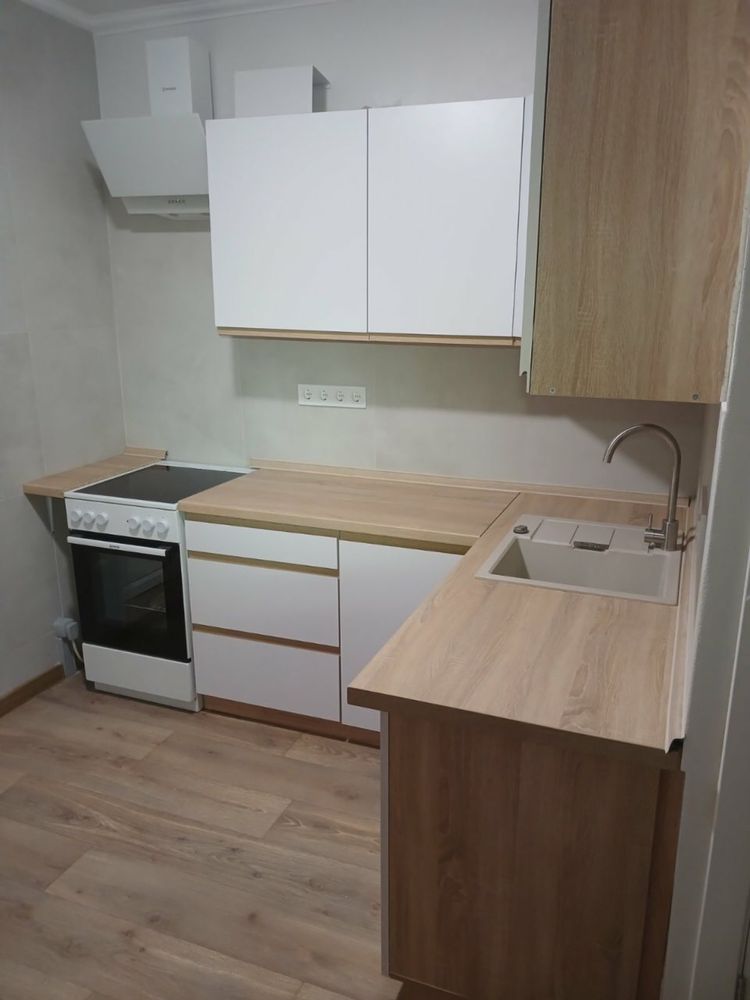 Modern 2-Bedroom Apartment Near Poznyaki Metro