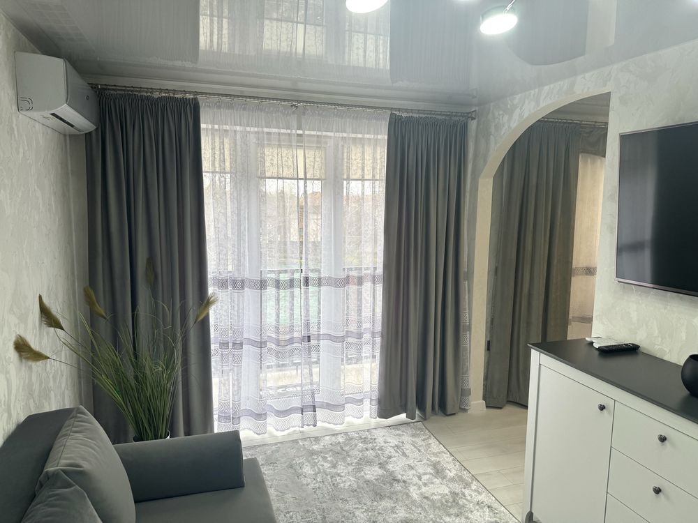 Modern Apartment in Mukachevo - Central Location, River View