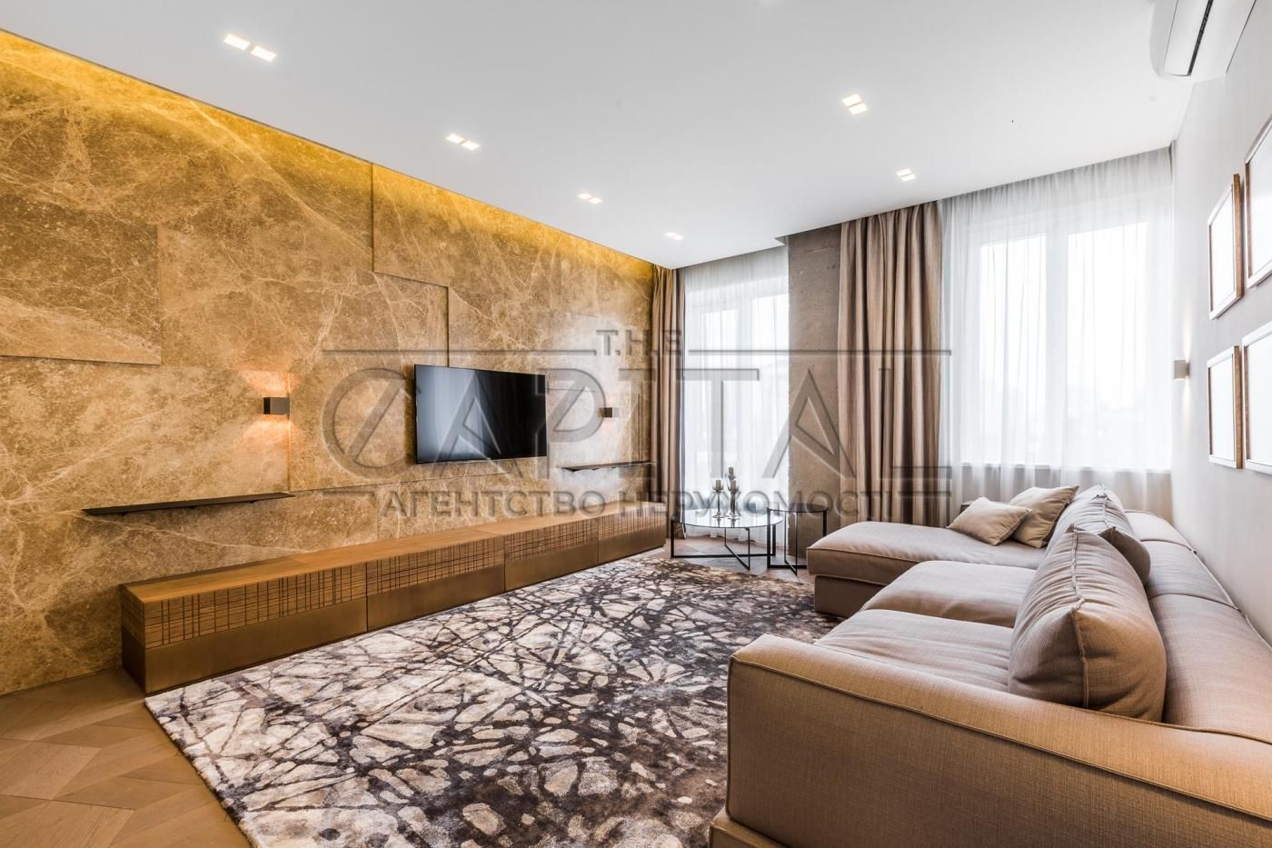 Spacious 3-bedroom apartment in Prestige Hall residential complex
