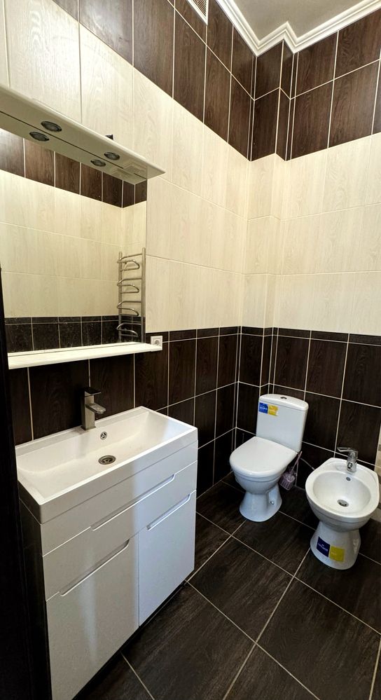 Spacious 1-bedroom apartment in central Lviv with modern design