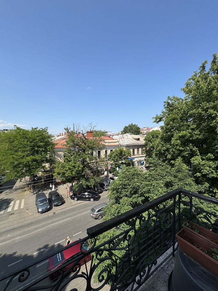 Elite Two-Level Apartment in City Center, Bunina Street 33