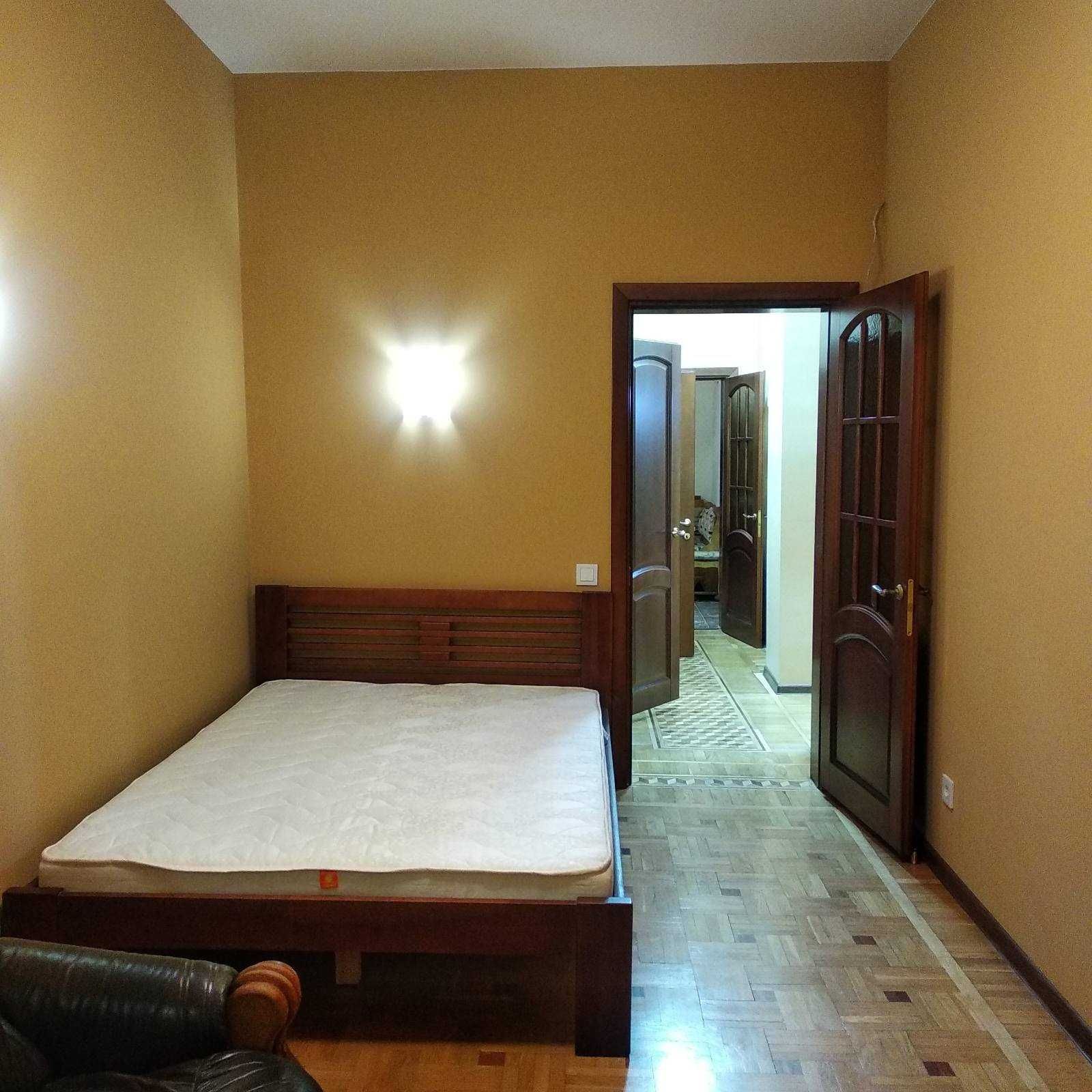 3-Room Duplex Stalin-Era Apartment with Full Autonomy