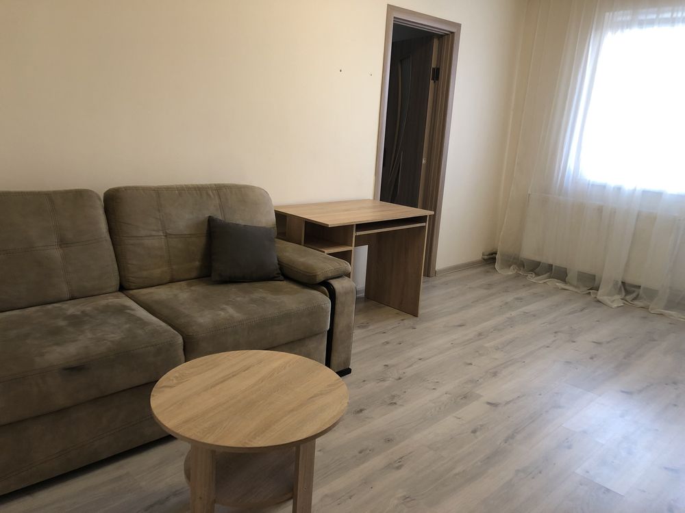 Spacious 3-Room Apartment with Two Balconies on Ivan Franko Street