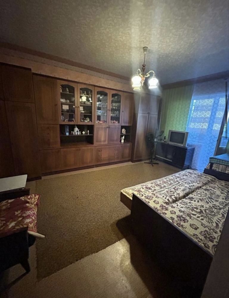 2-Room Apartment on Red Kalyna Avenue, Separate Rooms