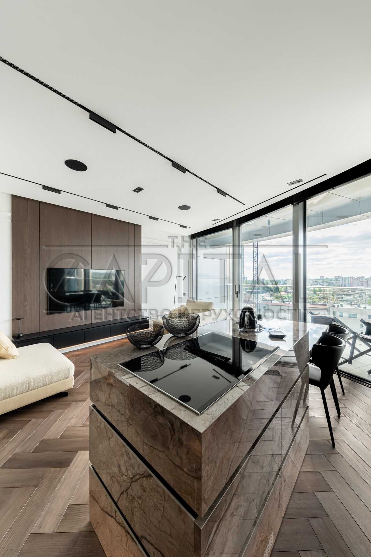 Exclusive Panoramic Apartment in Taryan Towers with Designer Renovation