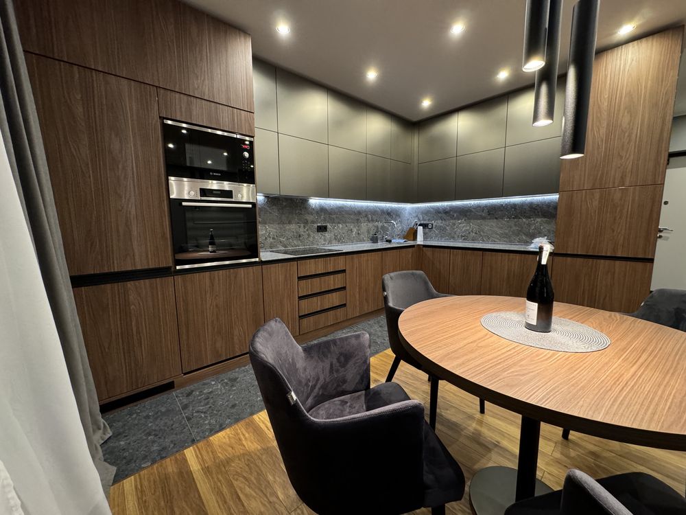 Stylish Modern 1-Bedroom Apartment in Darnytskyi District