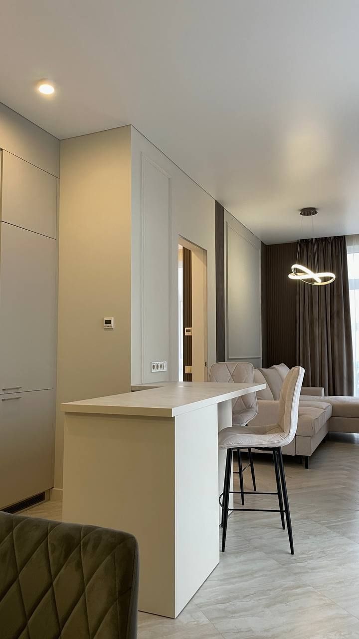 Designer 1.5-Room Apartment with Premium Amenities
