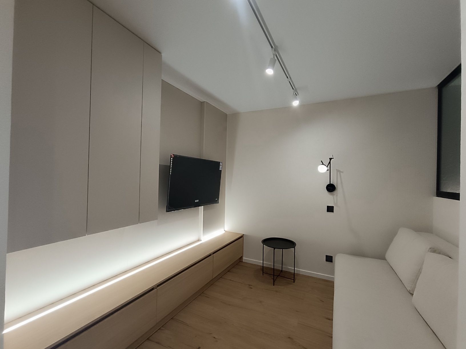 Spacious One-Bedroom Apartment in City Center, ЖК Фемелі Плаза