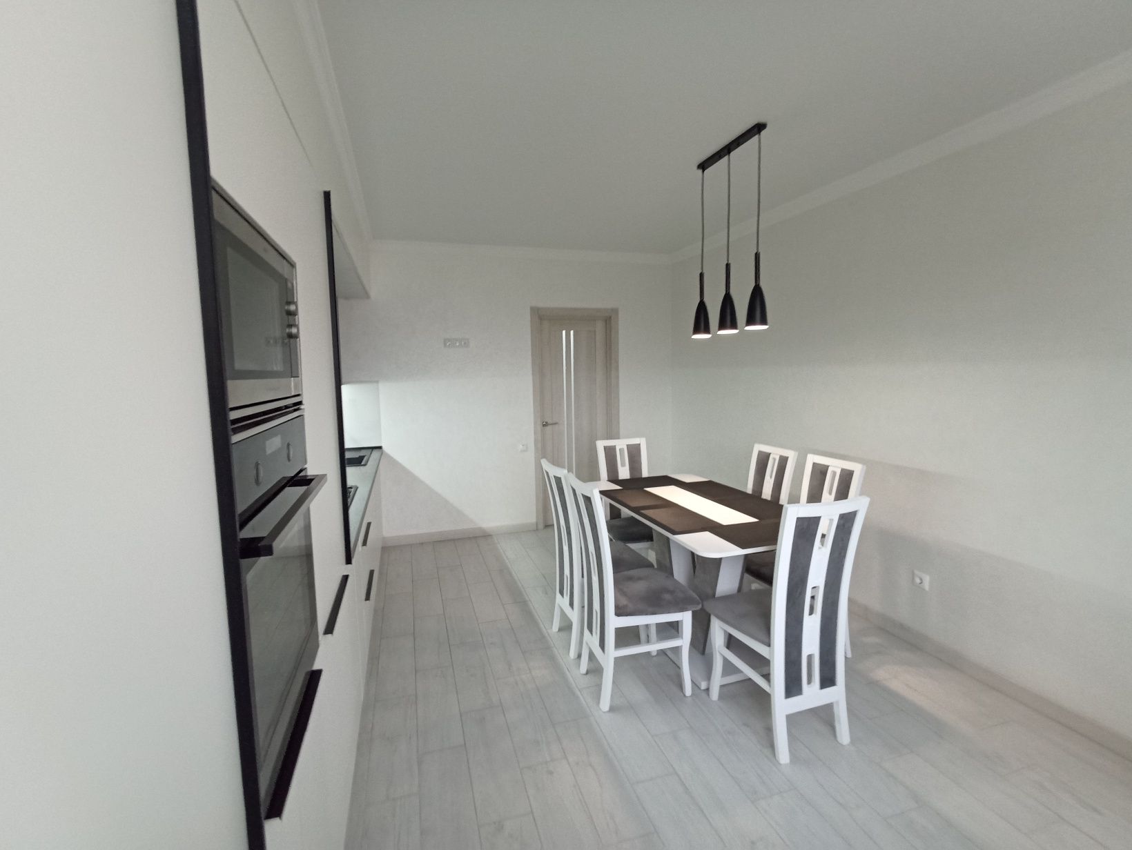 3-Room Apartment with Garage and Electric Vehicle Charging in New Building