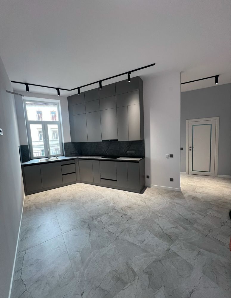 Renovated Historic City Center Apartment with Modern Design