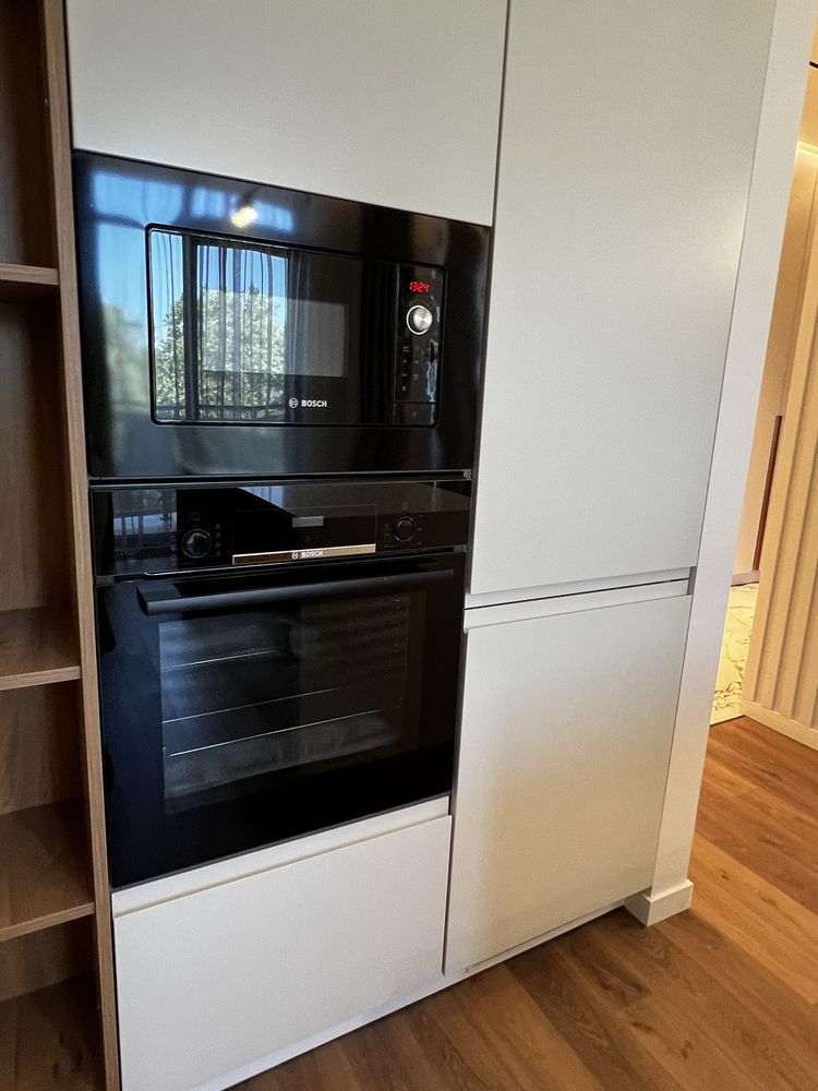 Spacious 1.5-Room Apartment in Residence Park Complex