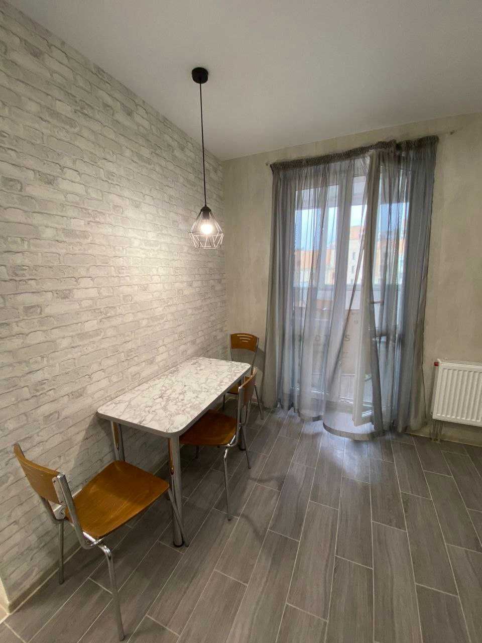 2-Room Apartment with Large Kitchen near Sportivnaya