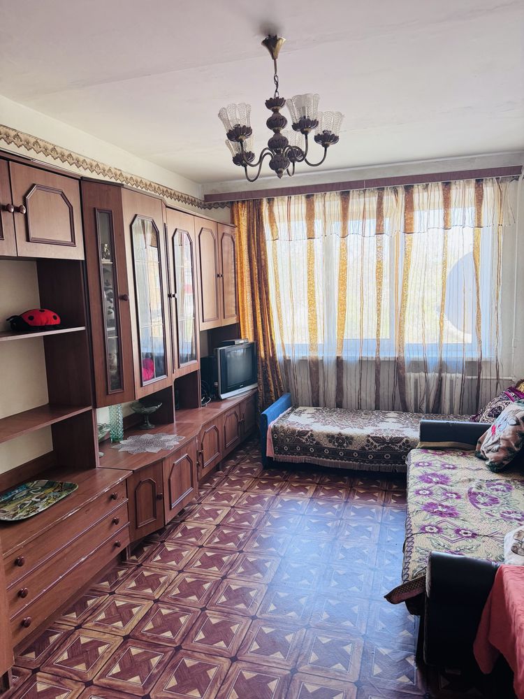 2-Room Apartment in Irpin, Sadova Street, 4/5 Floor