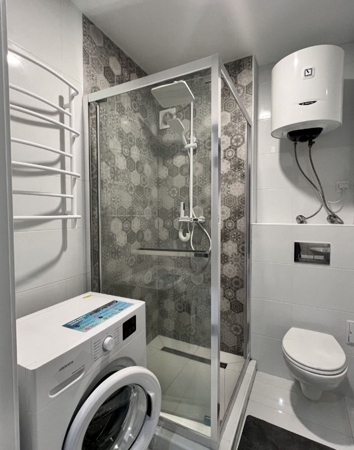 Cozy Studio Apartment in Metropark Residential Complex near Vyrlytsia Metro