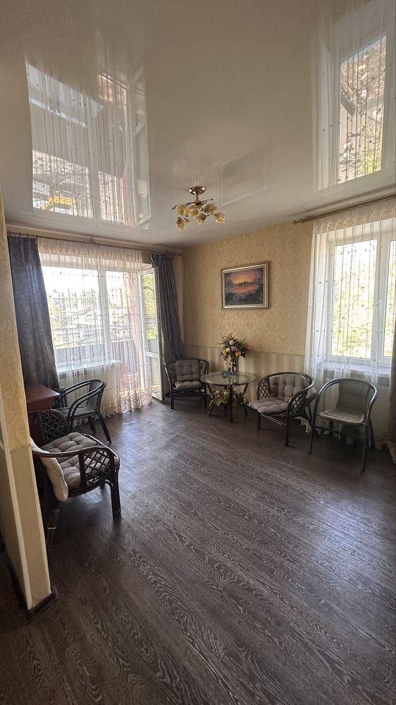 Spacious One-Bedroom Apartment in City Center