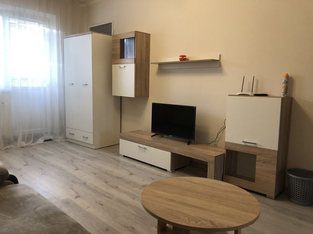Spacious 3-Room Apartment with Two Balconies on Ivan Franko Street