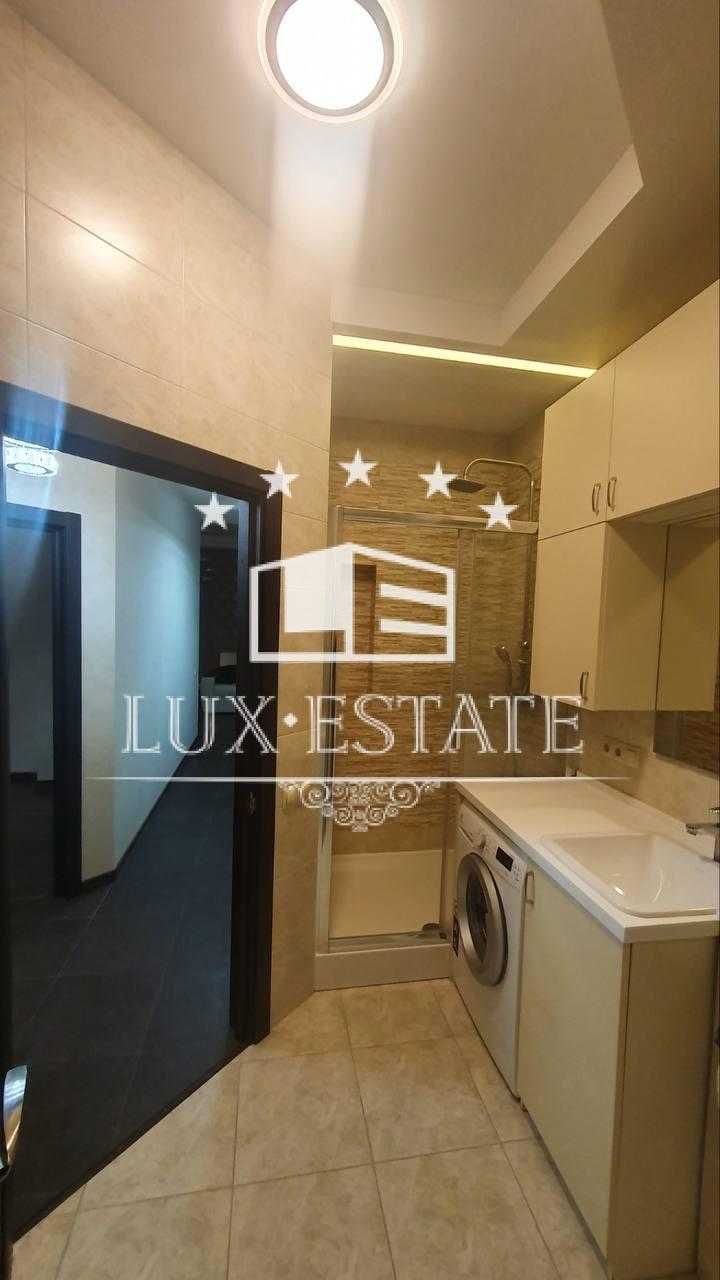 Spacious 3-Room Apartment in Elite Residential Complex 'White Elephant', Sokolniki