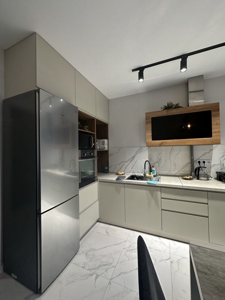 Spacious 2-bedroom apartment in Lipky residential complex