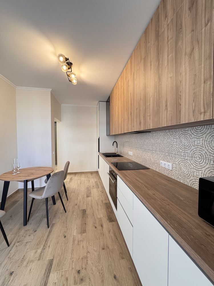 Modern 1-Bedroom Apartment in Uzhhorod's Budapest Residential Complex