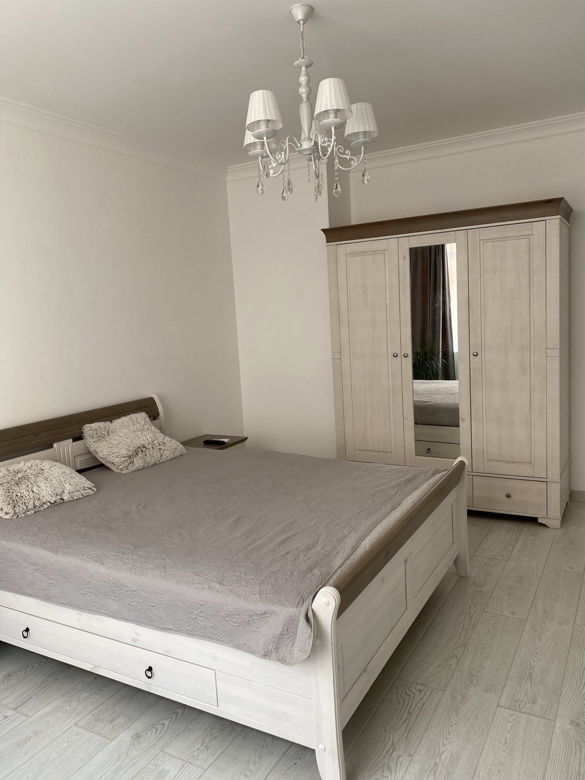 2-bedroom apartment in Luxembourg Complex, fully furnished