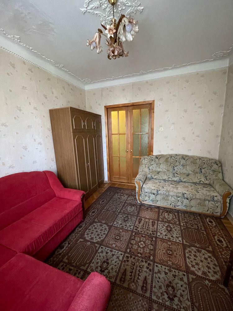2-Room Apartment in Dnipro City Center near Menora