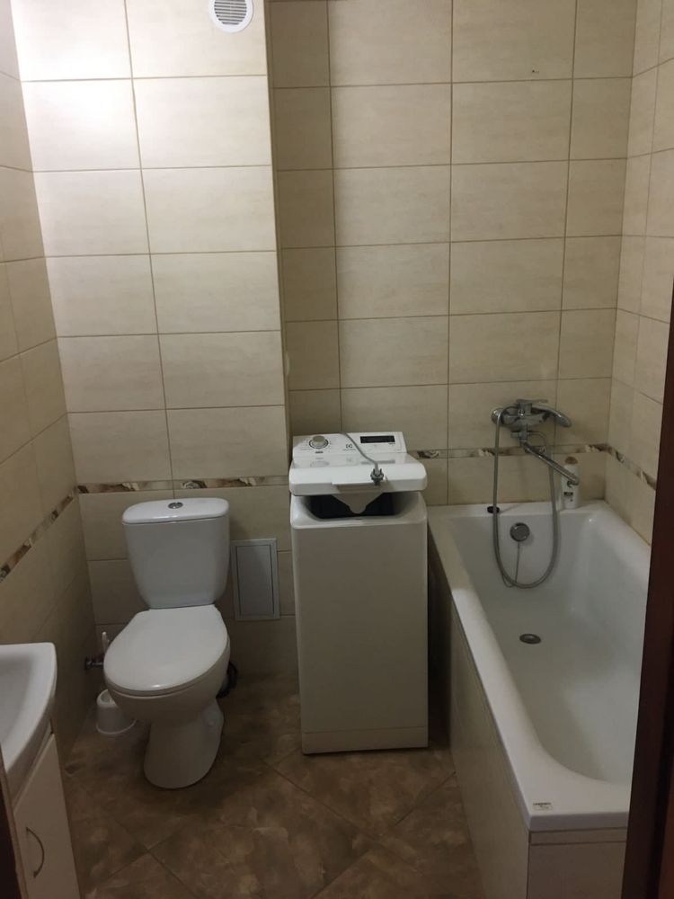 One-bedroom apartment in city center, Shaposhnikova Street 4
