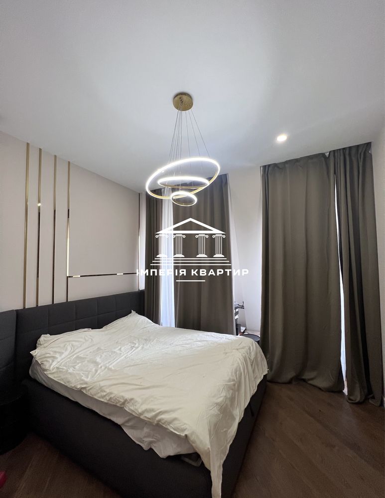 Luxury 4-Bedroom Apartment with Designer Renovation
